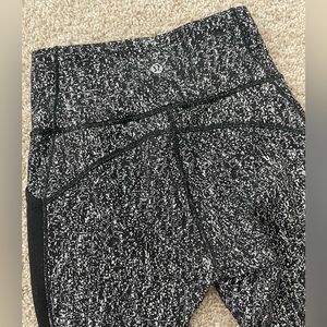 Lululemon cropped leggings
